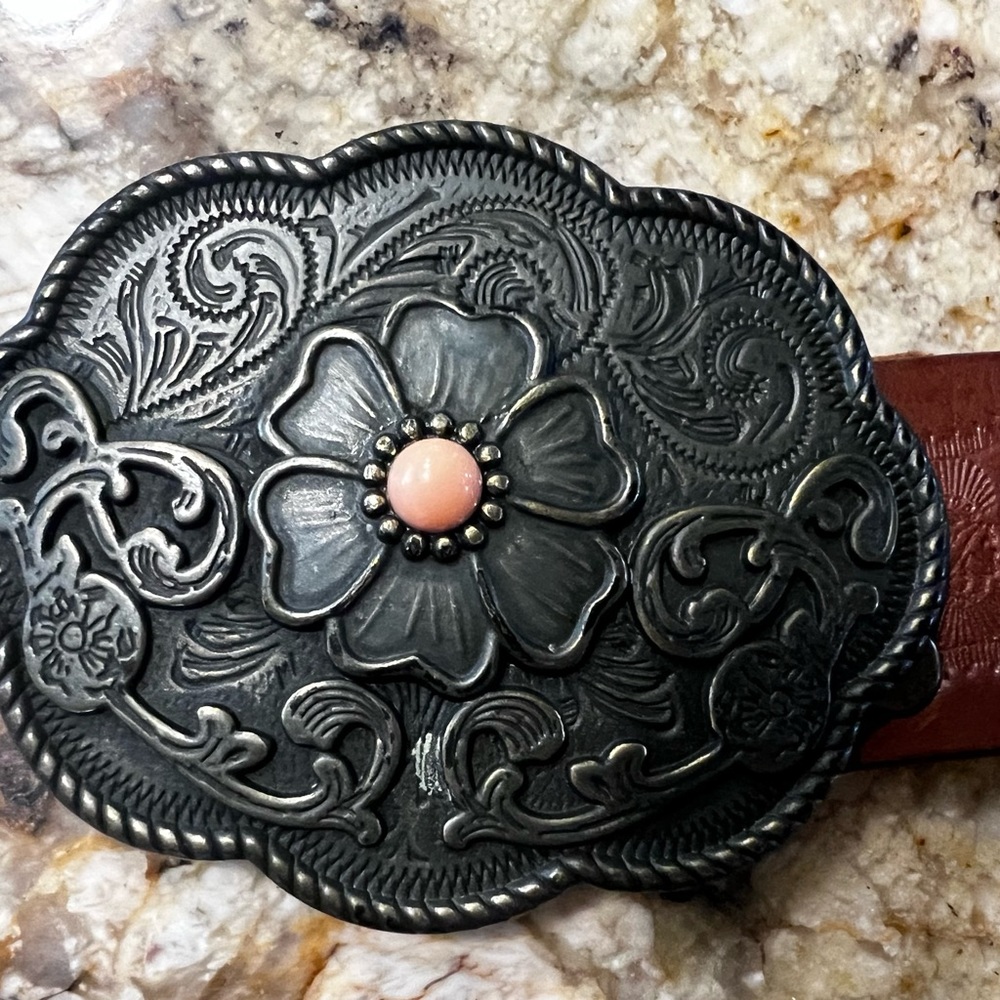 Vintage GAP Jeans Genuine Leather Belt , Floral Coral Stone Buckle, Sz S